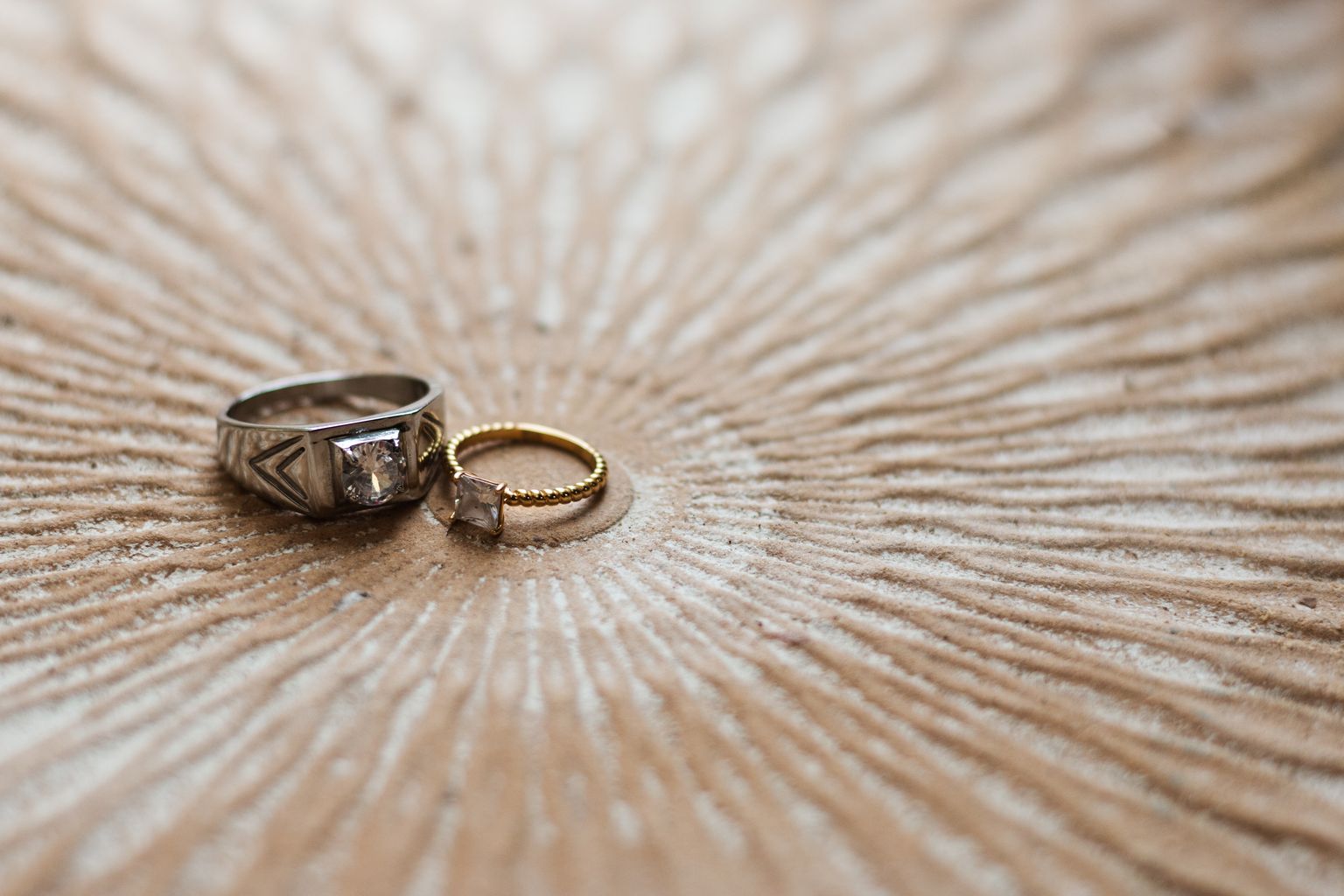 mixing gold and silver jewelry rings