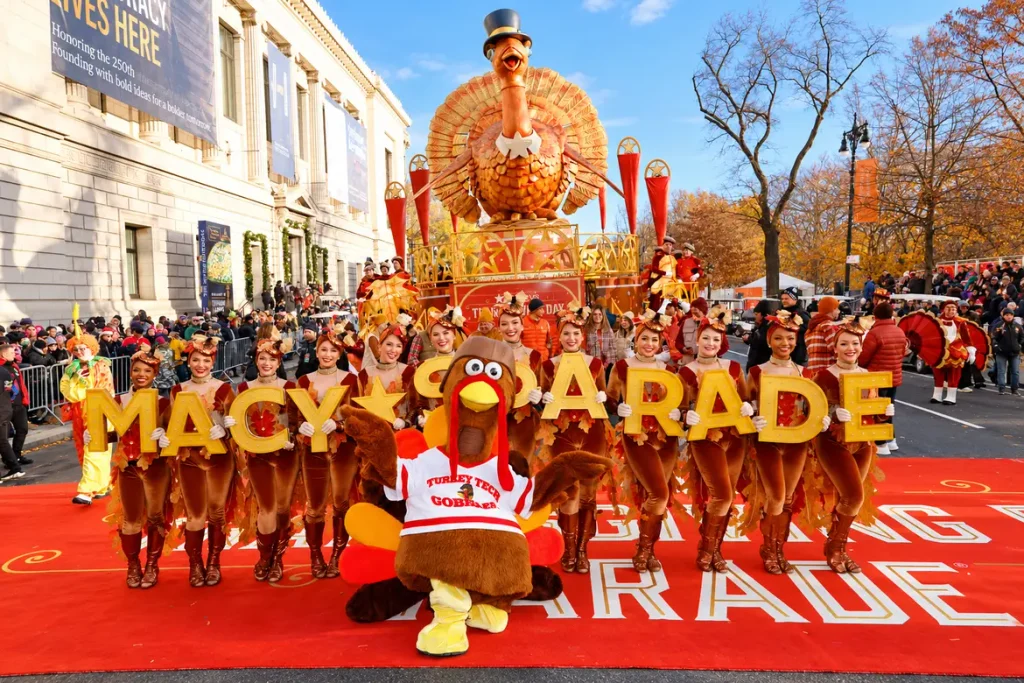 Macy's Thanksgiving Day Parade Outfit Ideas
